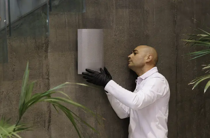technicien elis pest control installe deiv